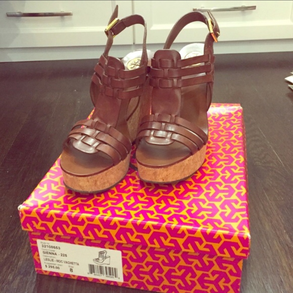 Tory Burch Wedge Sandals Size 8